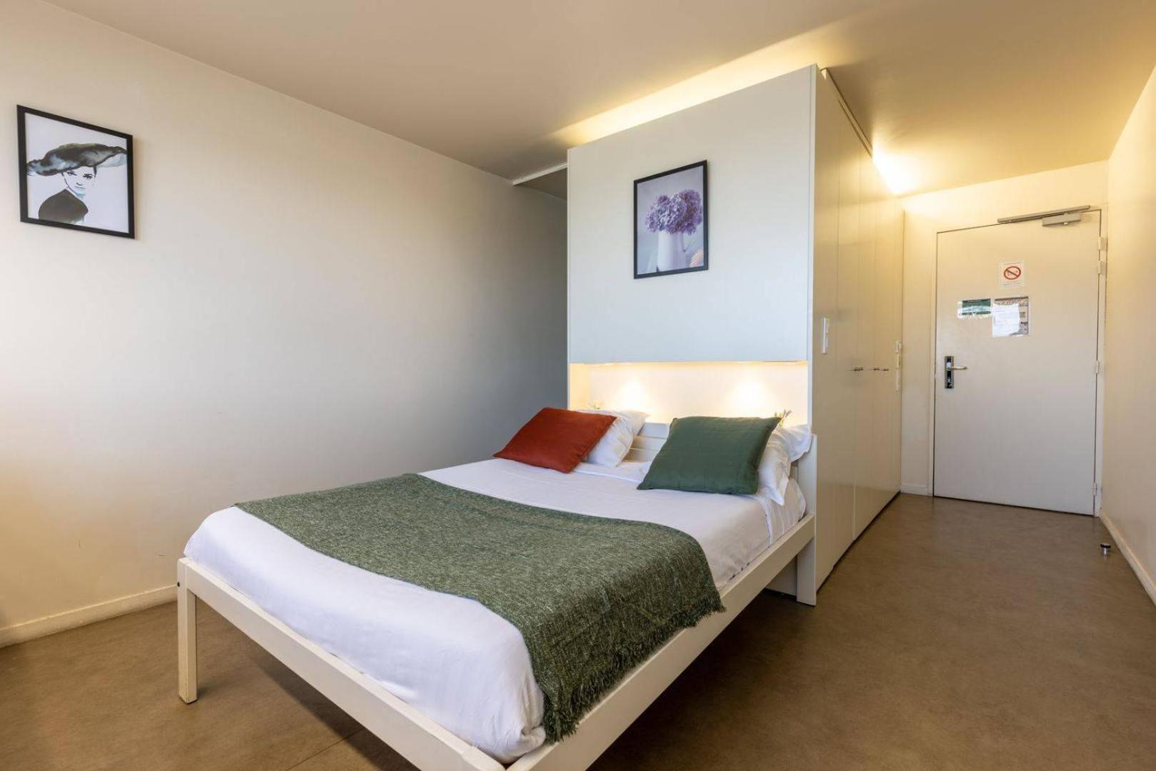Study Hotel Bordeaux Лормон Екстер'єр фото
